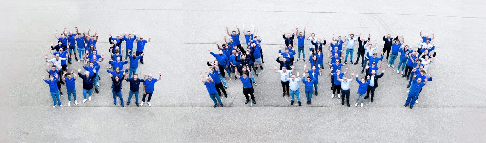 Website-De-Rooy-Teamfoto-handenomhoog